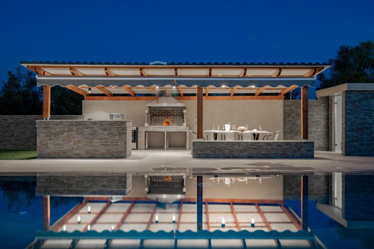 Antonia Villa - Luxurious Serenity With Private Pool, By Zantewize Kalipádhon Εξωτερικό φωτογραφία